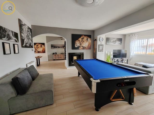 4 makuuhuone Huvila myytävänä paikassa Pinar de Campoverde, Pilar de la Horadada mukana uima-altaan - 439 998 € (Ref: 8623037)