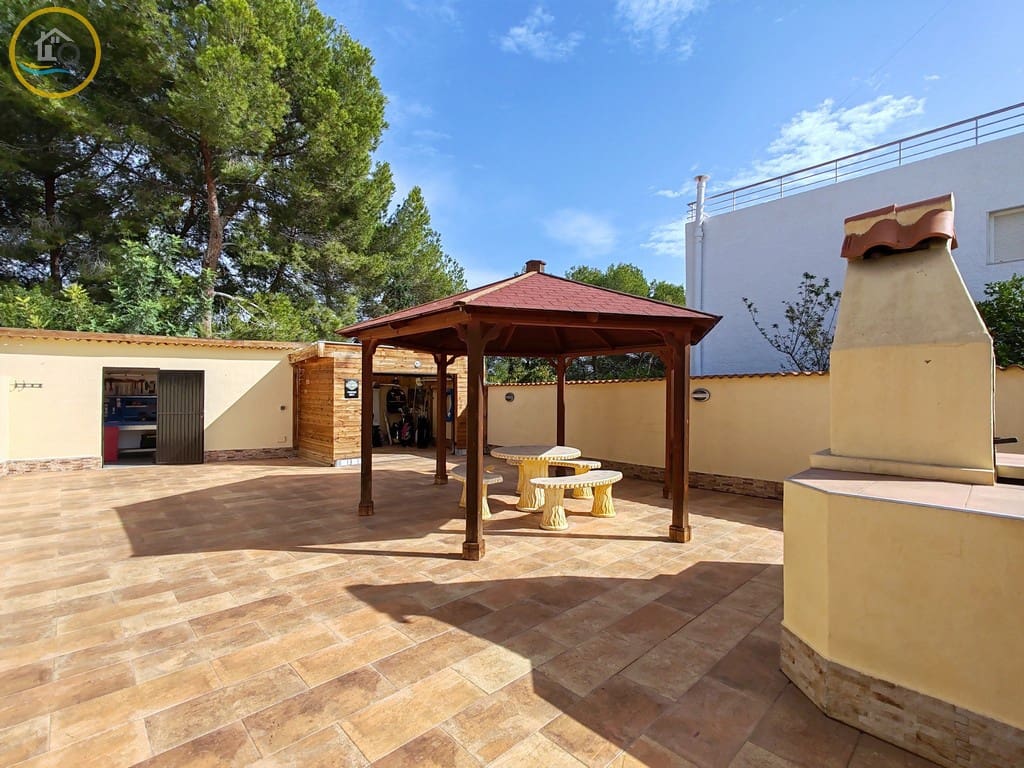 4 makuuhuone Huvila myytävänä paikassa Pinar de Campoverde mukana uima-altaan - 439 998 € (Ref: 8623037)