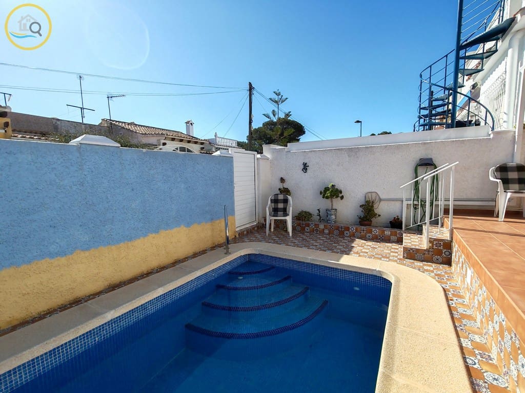 2 soveværelse Rækkehus til salg i Pinar de Campoverde med swimmingpool - € 154.000 (Ref: 8922159)