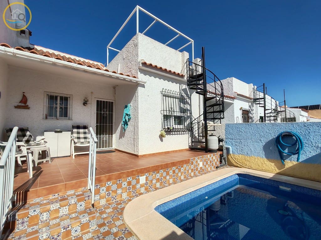 2 soveværelse Rækkehus til salg i Pinar de Campoverde med swimmingpool - € 154.000 (Ref: 8922159)