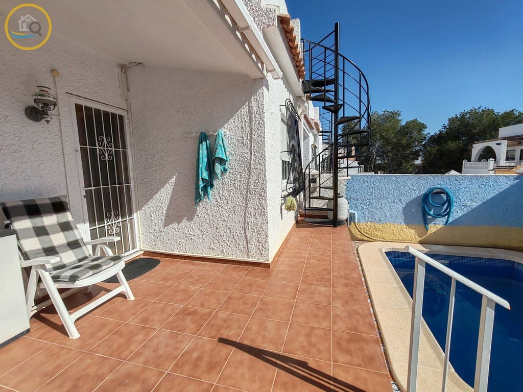 2 soveværelse Rækkehus til salg i Pinar de Campoverde med swimmingpool - € 154.000 (Ref: 8922159)