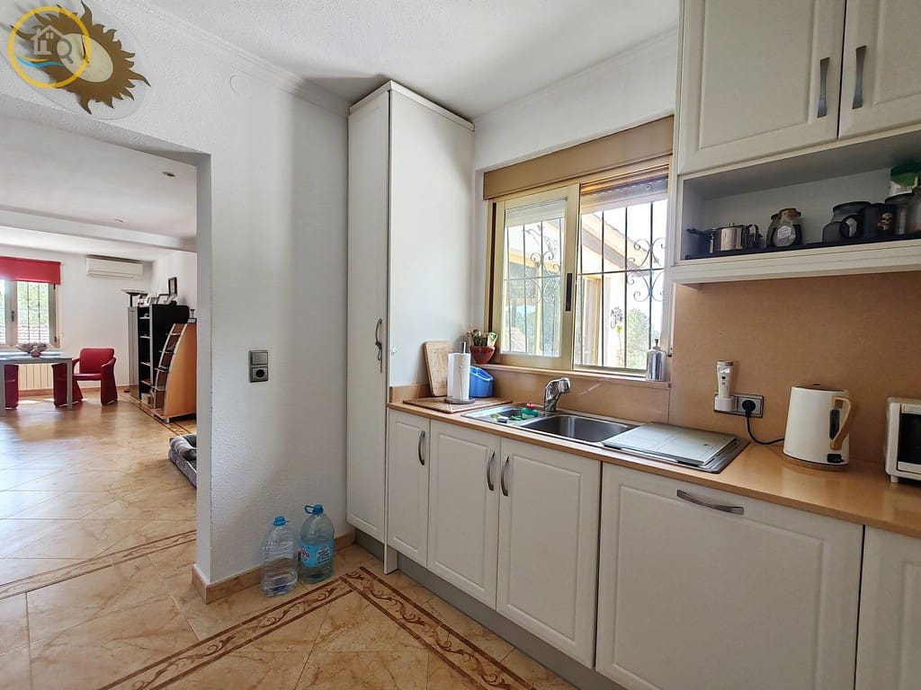 3 sypialnia Willa na sprzedaż w Pilar de la Horadada z basenem garażem - 435 000 € (Ref: 8960764)