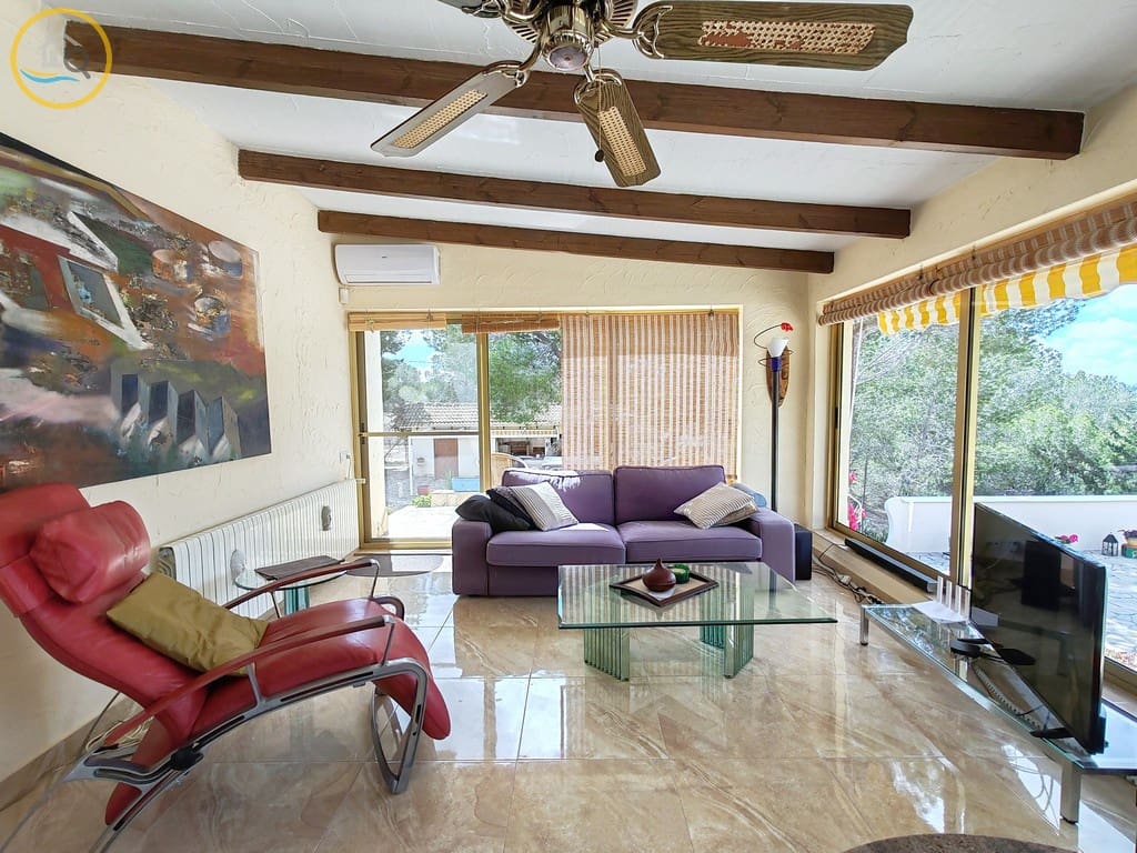 3 sypialnia Willa na sprzedaż w Pilar de la Horadada z basenem garażem - 435 000 € (Ref: 8960764)