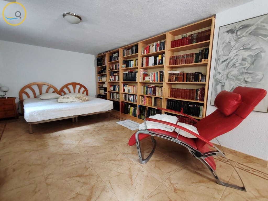 3 sypialnia Willa na sprzedaż w Pilar de la Horadada z basenem garażem - 435 000 € (Ref: 8960764)