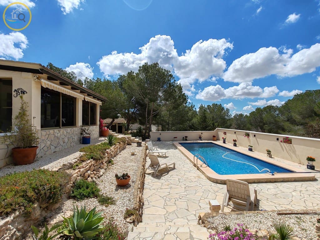 3 sypialnia Willa na sprzedaż w Pilar de la Horadada z basenem garażem - 435 000 € (Ref: 8960764)