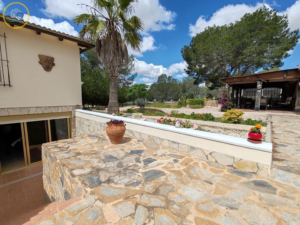 3 sypialnia Willa na sprzedaż w Pilar de la Horadada z basenem garażem - 435 000 € (Ref: 8960764)