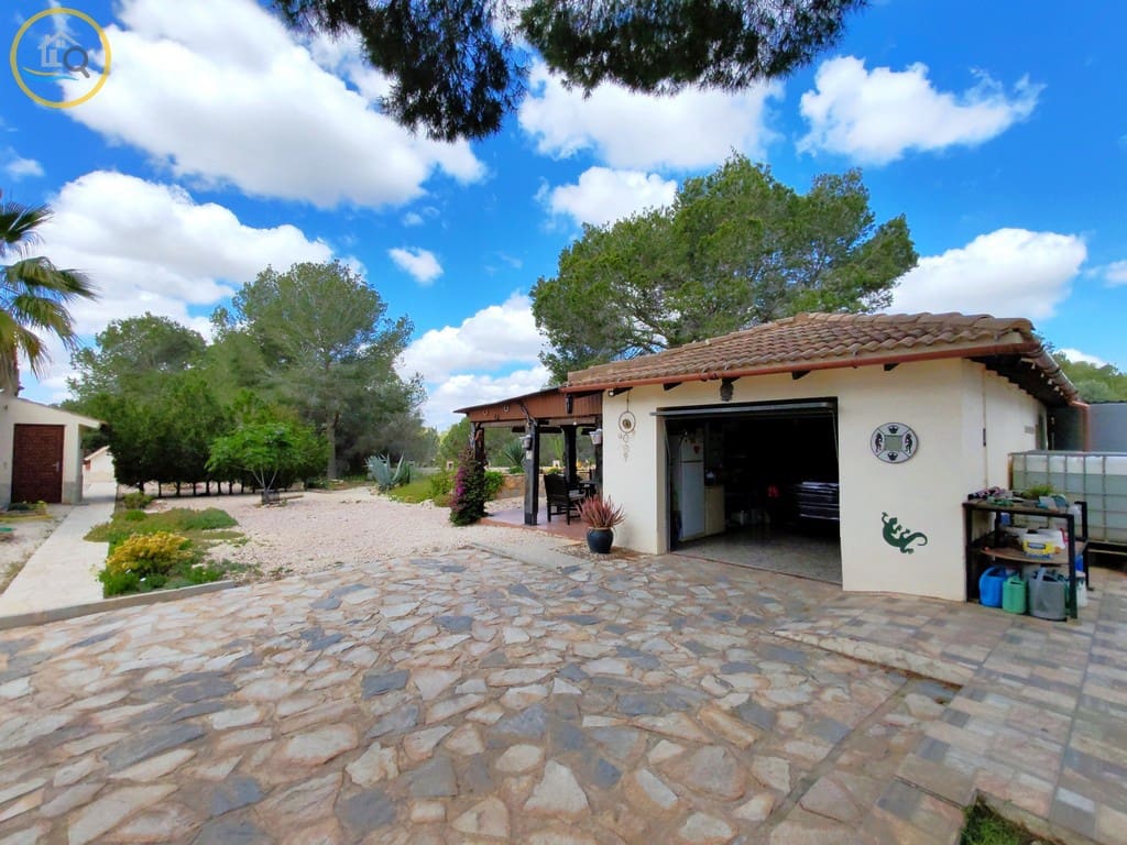 3 sypialnia Willa na sprzedaż w Pilar de la Horadada z basenem garażem - 435 000 € (Ref: 8960764)