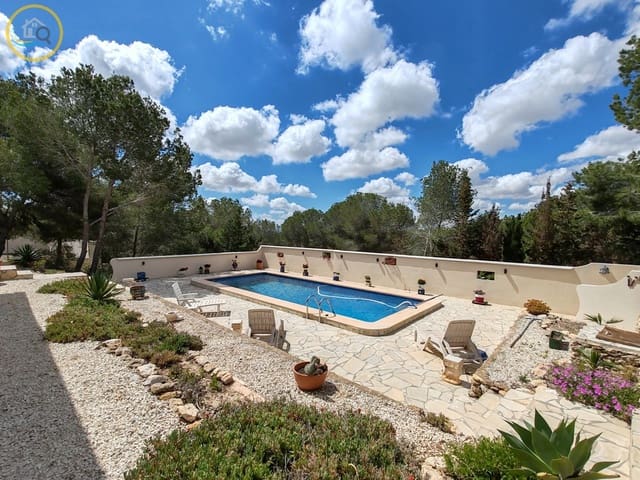 3 soverom Villa til salgs i Pinar de Campoverde, Pilar de la Horadada med svømmebasseng garasje - € 435 000 (Ref: 8960764)