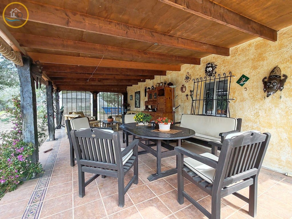 3 sypialnia Willa na sprzedaż w Pilar de la Horadada z basenem garażem - 435 000 € (Ref: 8960764)