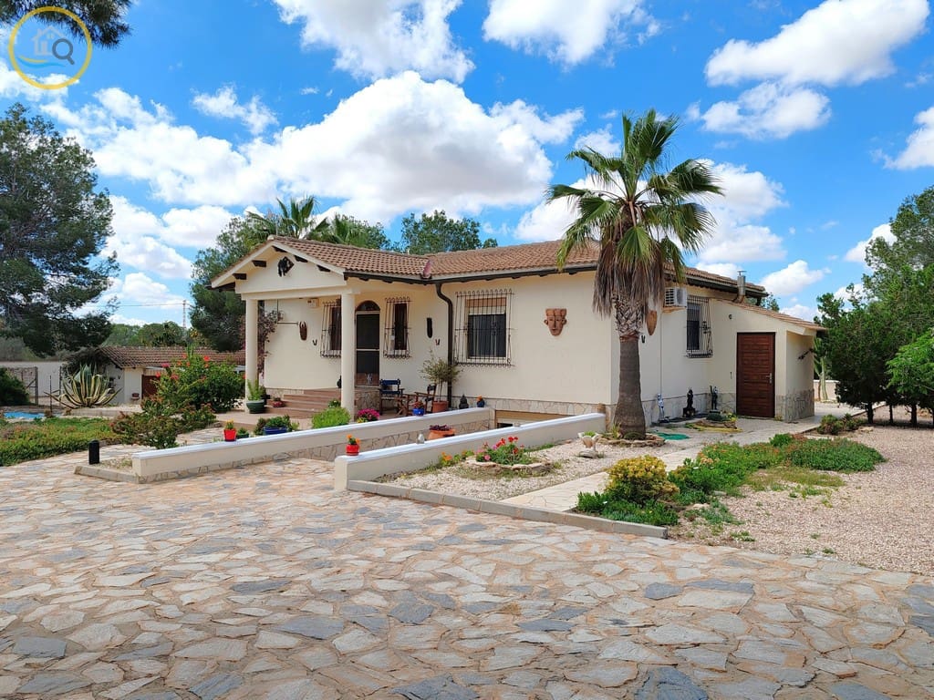 3 sypialnia Willa na sprzedaż w Pilar de la Horadada z basenem garażem - 435 000 € (Ref: 8960764)