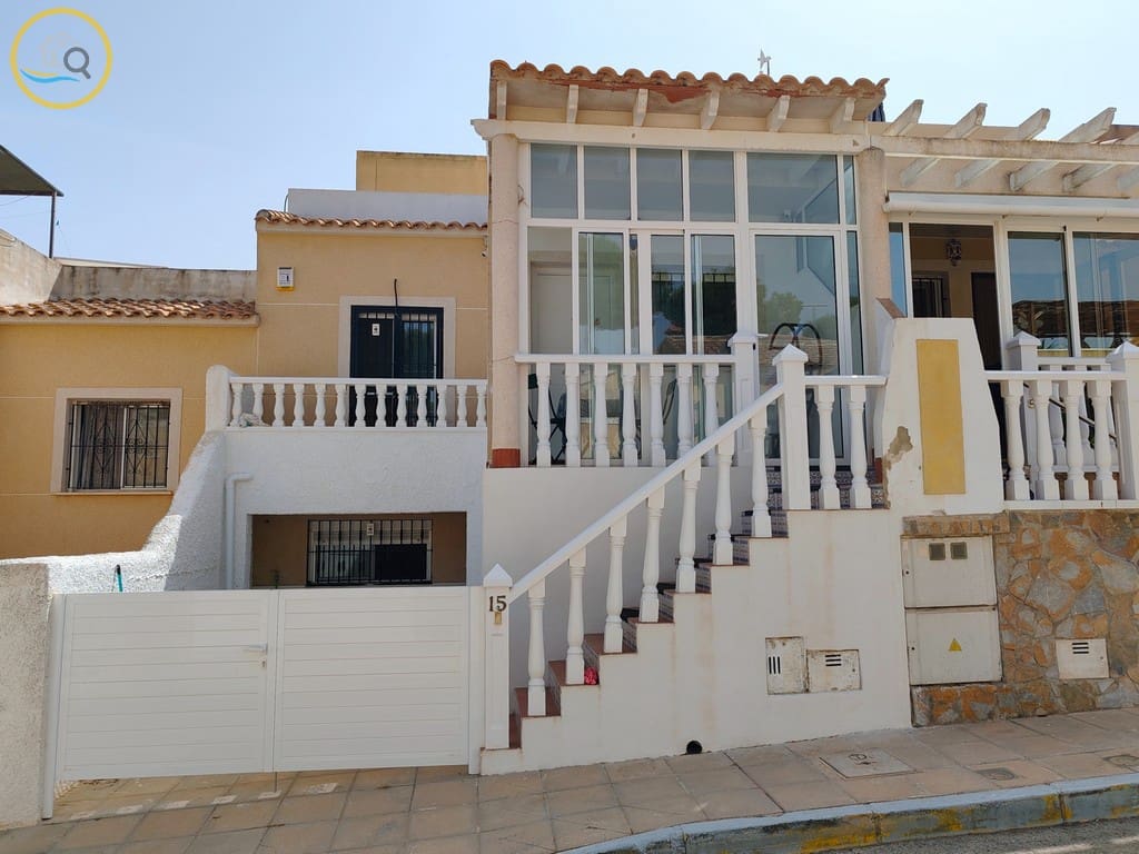 3 soveværelse Rækkehus til salg i Pinar de Campoverde med garage - € 159.950 (Ref: 9058302)