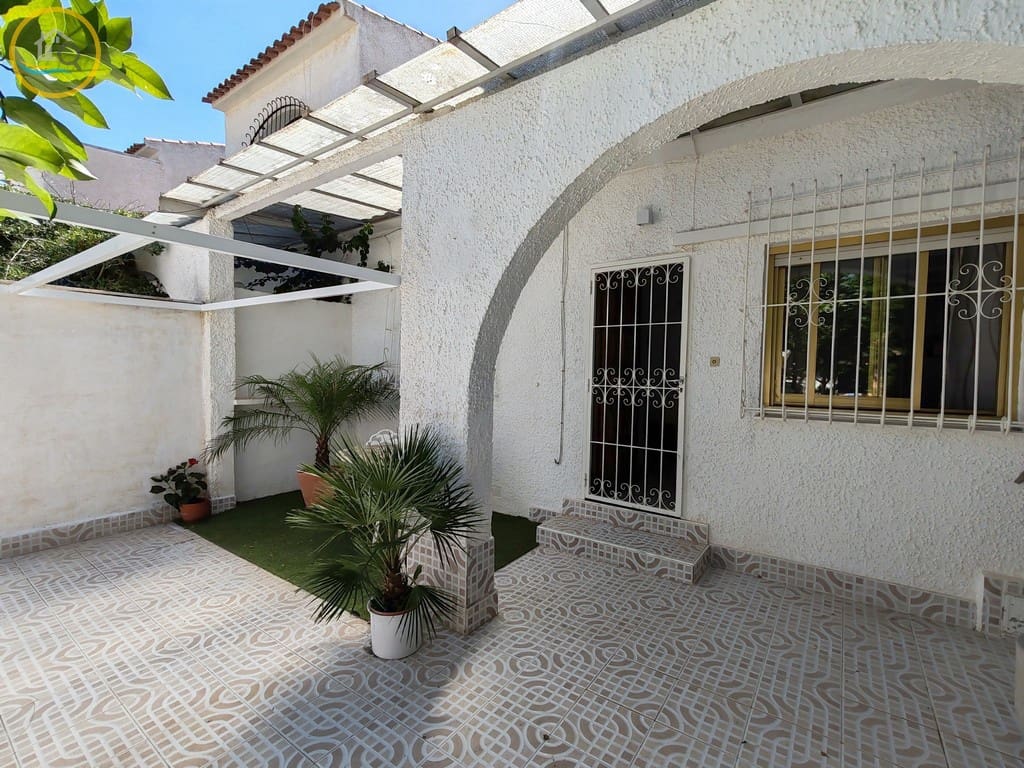 3 soveværelse Rækkehus til salg i Pinar de Campoverde - € 179.950 (Ref: 9200832)