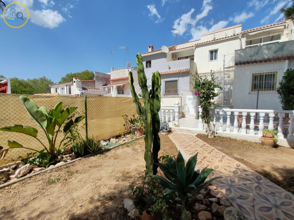 3 soveværelse Rækkehus til salg i Pinar de Campoverde - € 179.950 (Ref: 9200832)