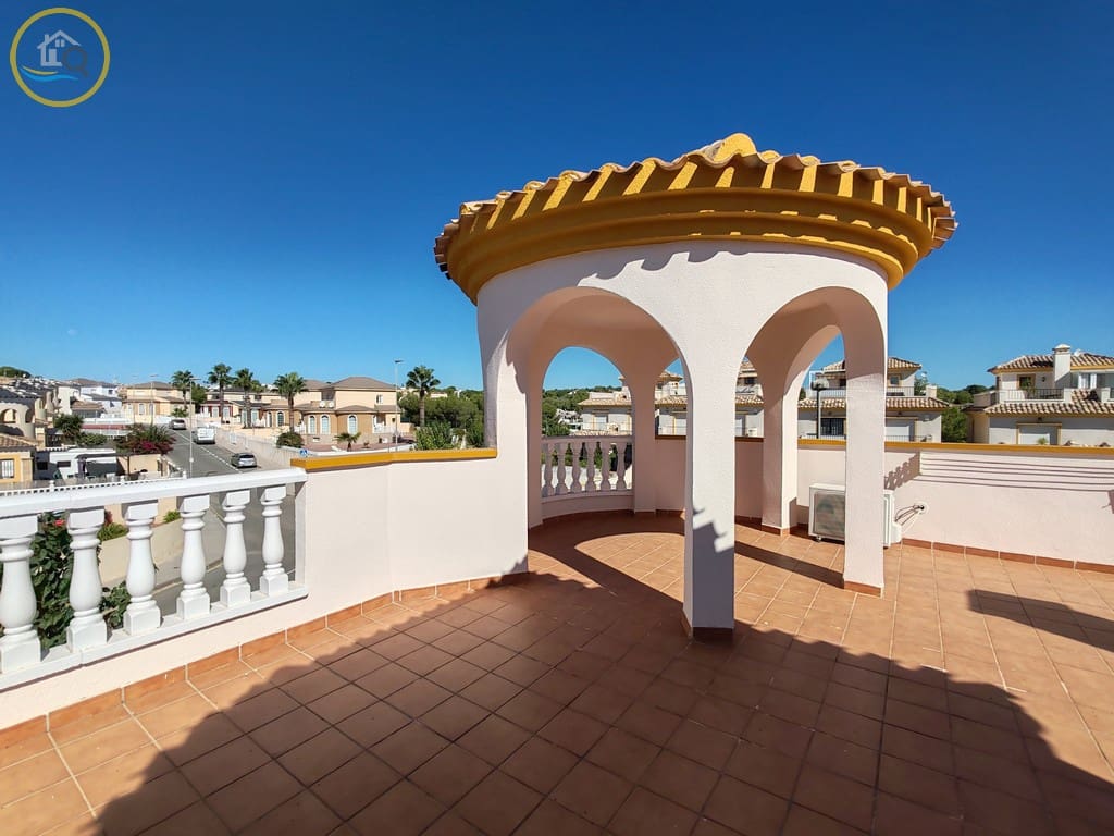 3 soverom Villa til salgs i Pinar de Campoverde med svømmebasseng garasje - € 274 950 (Ref: 9227819)