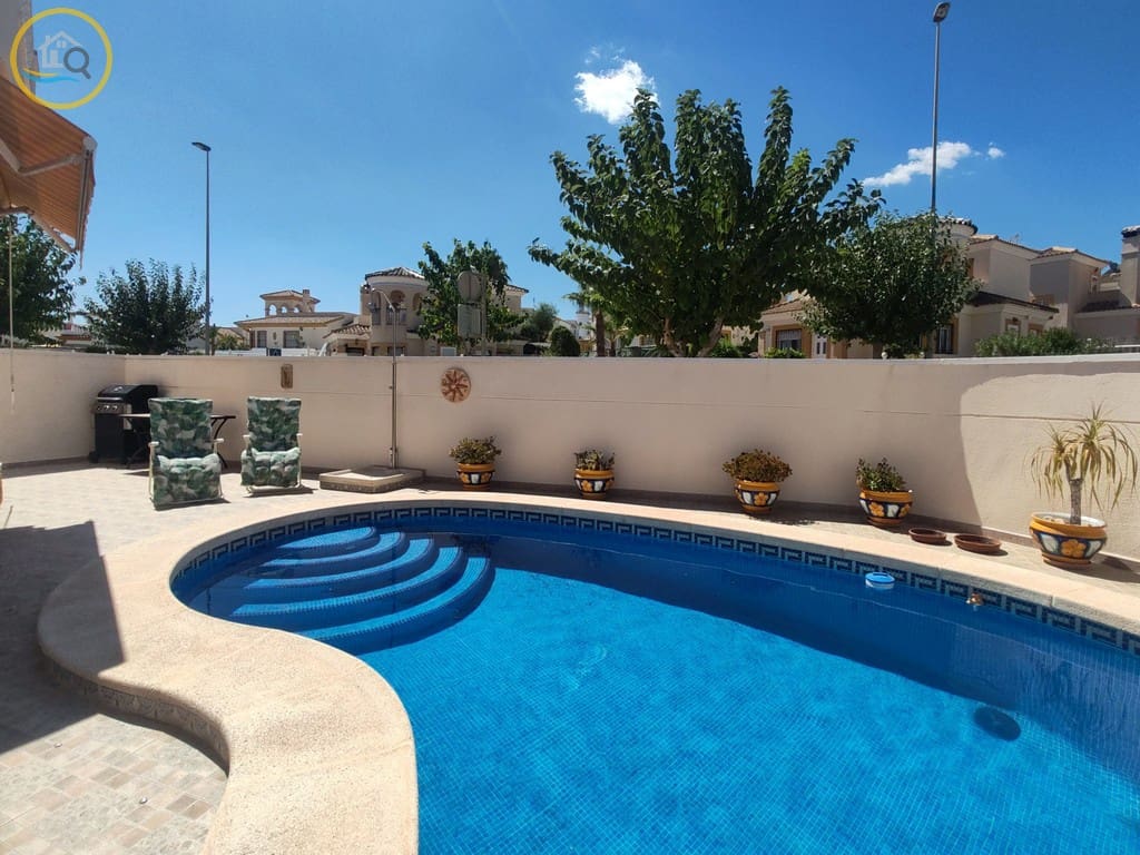 3 soverom Villa til salgs i Pinar de Campoverde med svømmebasseng garasje - € 274 950 (Ref: 9227819)