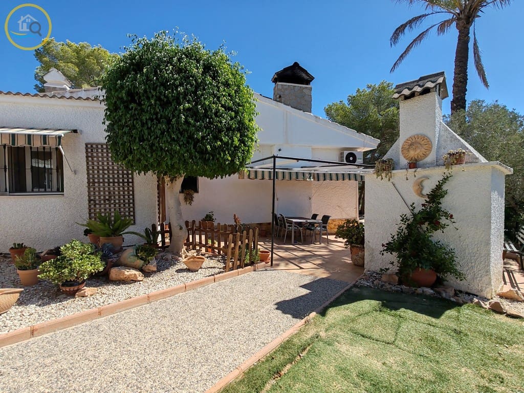 4 soveværelse Villa til salg i Pinar de Campoverde med swimmingpool garage - € 625.000 (Ref: 9227820)