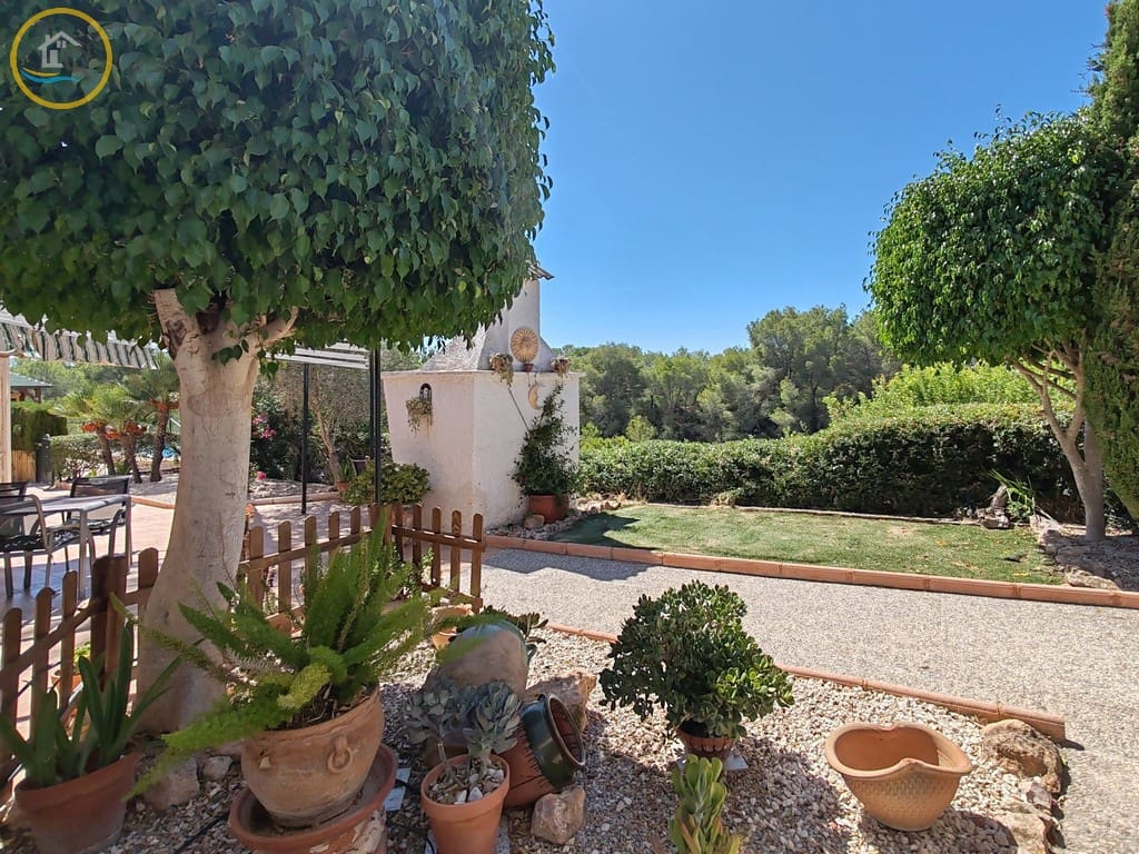 4 soveværelse Villa til salg i Pinar de Campoverde med swimmingpool garage - € 625.000 (Ref: 9227820)