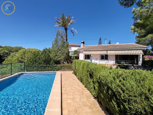 4 soverom Villa til salgs i Pinar de Campoverde, Pilar de la Horadada med svømmebasseng garasje - € 625 000 (Ref: 9227820)