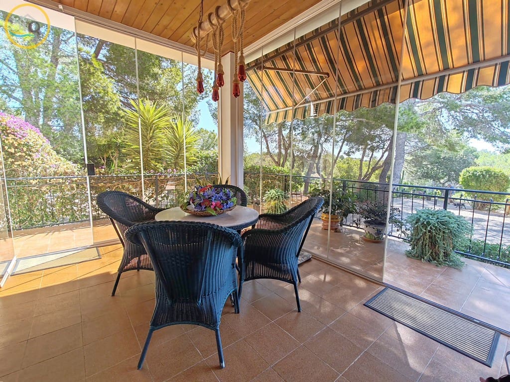 4 soveværelse Villa til salg i Pinar de Campoverde med swimmingpool garage - € 625.000 (Ref: 9227820)