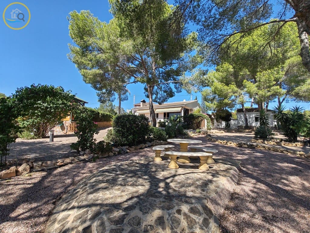 4 soveværelse Villa til salg i Pinar de Campoverde med swimmingpool garage - € 625.000 (Ref: 9227820)