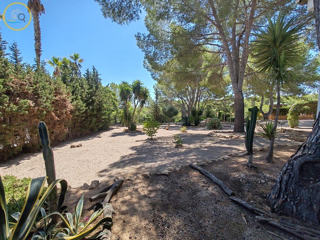 4 soveværelse Villa til salg i Pinar de Campoverde med swimmingpool garage - € 625.000 (Ref: 9227820)