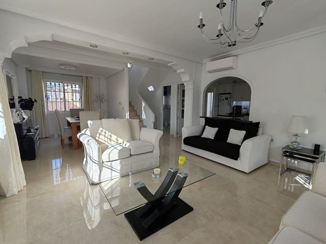 3 soverom Villa til salgs i Pinar de Campoverde, Pilar de la Horadada med svømmebasseng garasje - € 397 500 (Ref: 9369039)