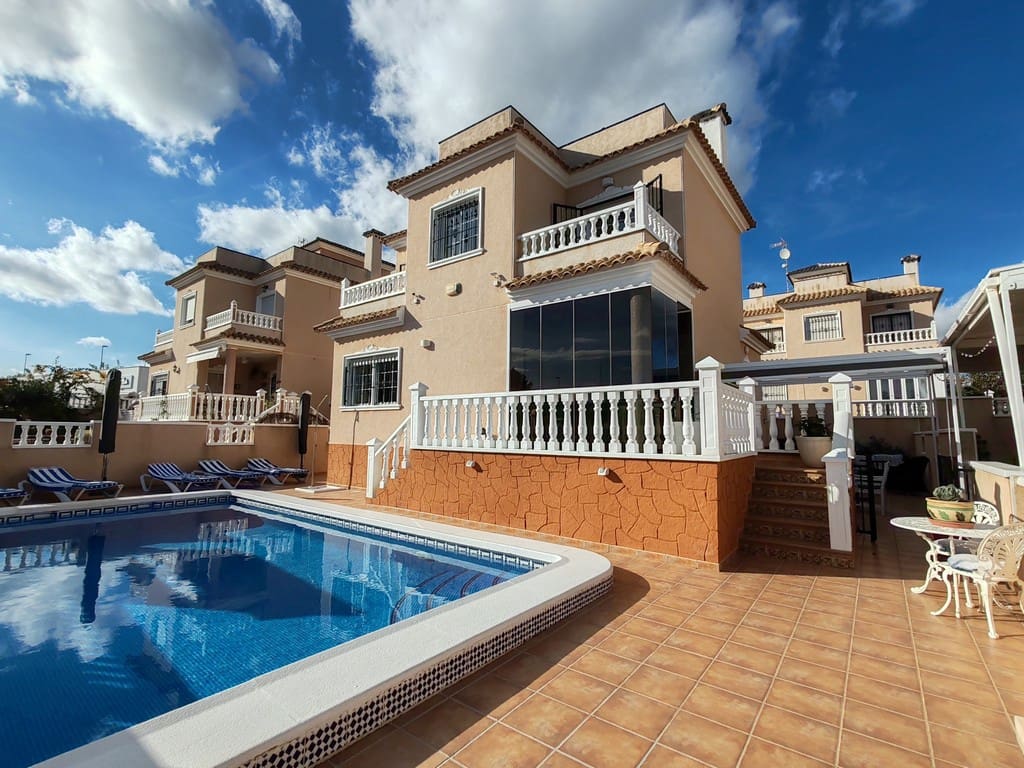 3 sypialnia Willa na sprzedaż w Pinar de Campoverde z basenem garażem - 397 500 € (Ref: 9369039)