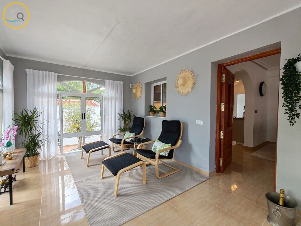 3 soveværelse Villa til salg i Pinar de Campoverde med swimmingpool garage - € 450.000 (Ref: 9369051)