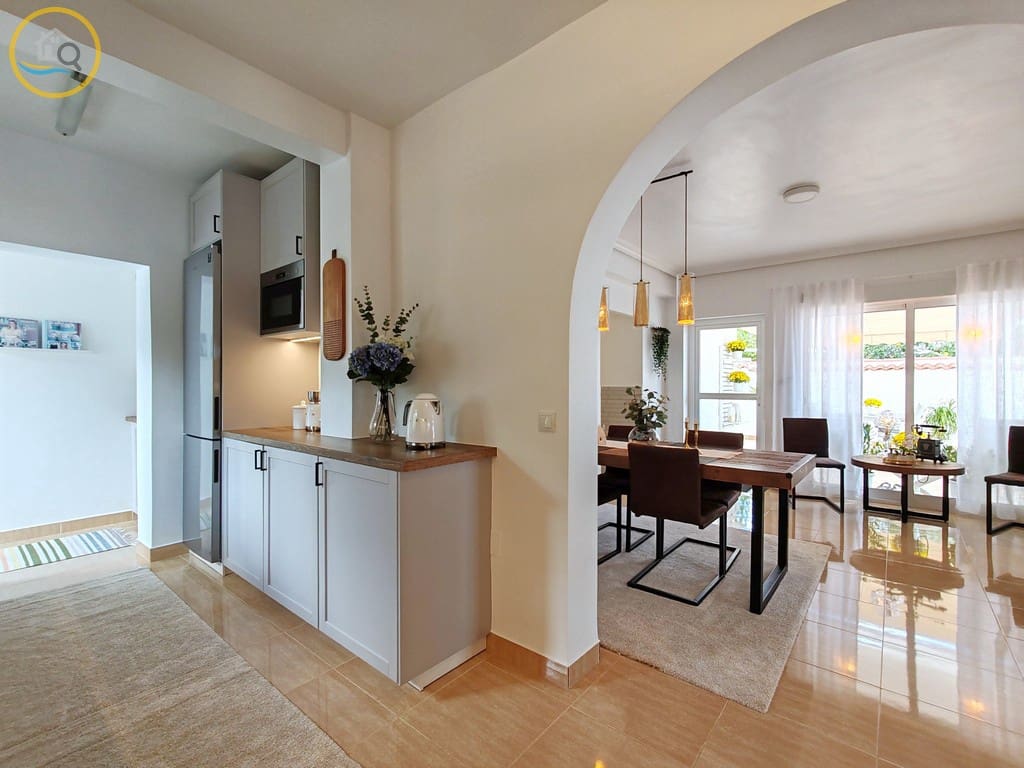 3 soveværelse Villa til salg i Pinar de Campoverde med swimmingpool garage - € 450.000 (Ref: 9369051)