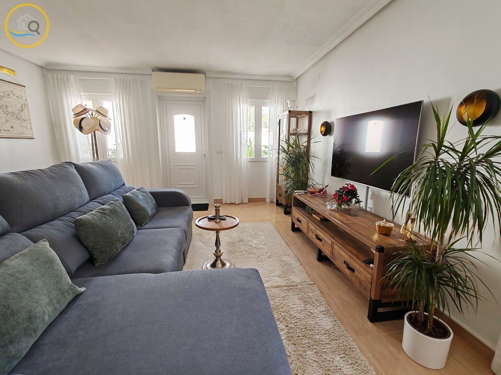 3 soveværelse Villa til salg i Pinar de Campoverde med swimmingpool garage - € 450.000 (Ref: 9369051)