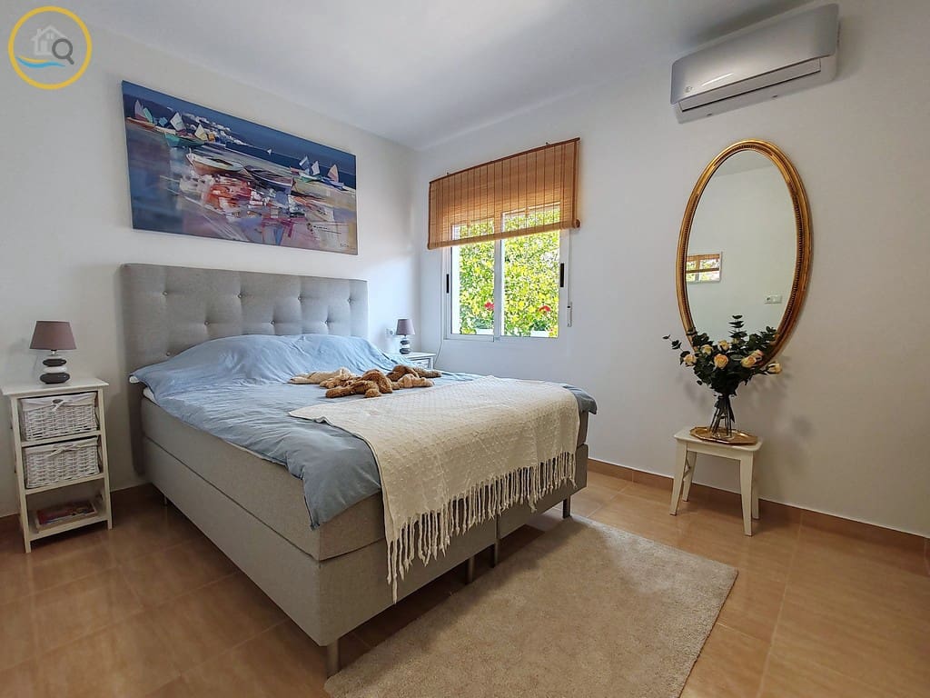 3 soveværelse Villa til salg i Pinar de Campoverde med swimmingpool garage - € 450.000 (Ref: 9369051)