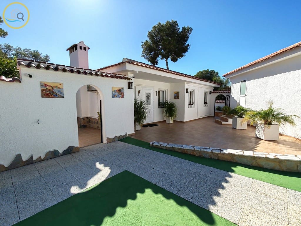 3 soveværelse Villa til salg i Pinar de Campoverde med swimmingpool garage - € 450.000 (Ref: 9369051)