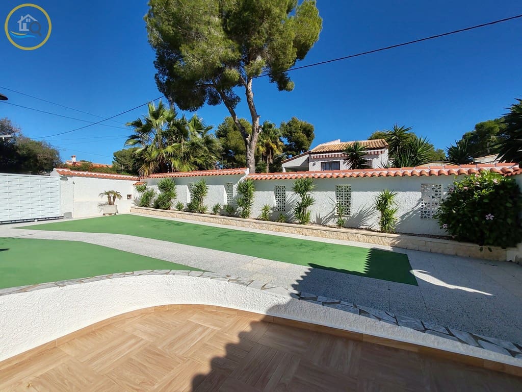 3 soveværelse Villa til salg i Pinar de Campoverde med swimmingpool garage - € 450.000 (Ref: 9369051)