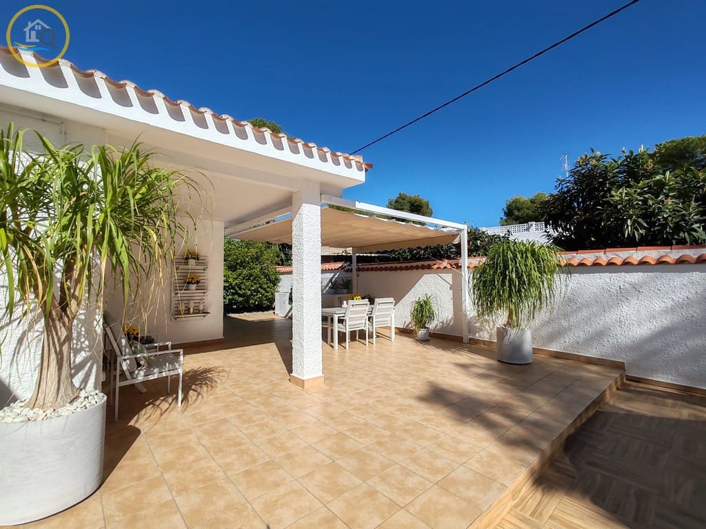 3 soveværelse Villa til salg i Pinar de Campoverde med swimmingpool garage - € 450.000 (Ref: 9369051)