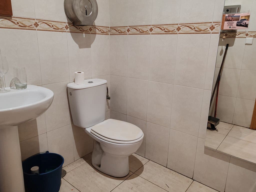 Business for rent in Pinar de Campoverde with garage - € 850 (Ref: 9372209)