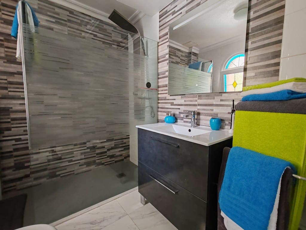 3 bedroom Villa for sale in Orihuela Costa with pool garage - € 489,900 (Ref: 9378359)