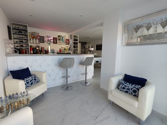 3 sypialnia Willa na sprzedaż w Villamartín - Las Filipinas, Orihuela z basenem garażem - 489 900 € (Ref: 9378359)