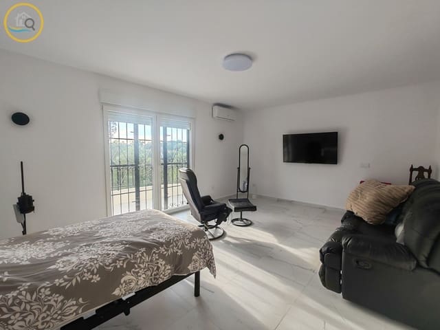 6 makuuhuone Huvila myytävänä paikassa Pinar de Campoverde, Pilar de la Horadada mukana uima-altaan 
autotalli - 569 000 € (Ref: 9379902)