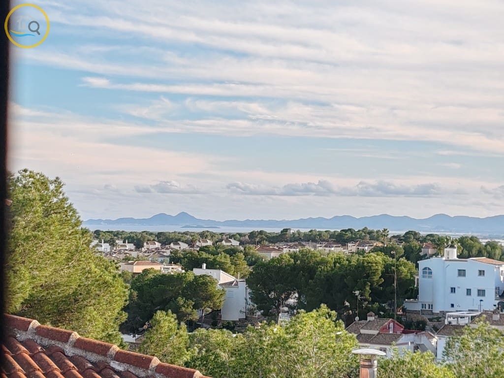 6 makuuhuone Huvila myytävänä paikassa Pinar de Campoverde mukana uima-altaan 
autotalli - 569 000 € (Ref: 9379902)