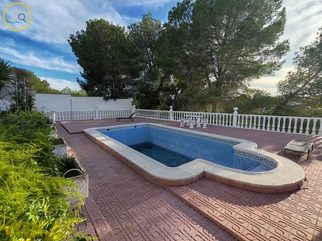 6 makuuhuone Huvila myytävänä paikassa Pinar de Campoverde, Pilar de la Horadada mukana uima-altaan 
autotalli - 569 000 € (Ref: 9379902)