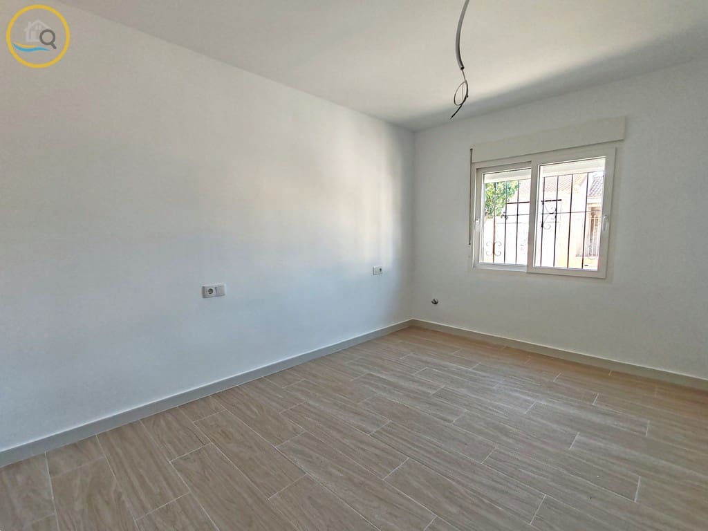 3 bedroom Apartment for sale in La Regia - € 165,000 (Ref: 9386496)