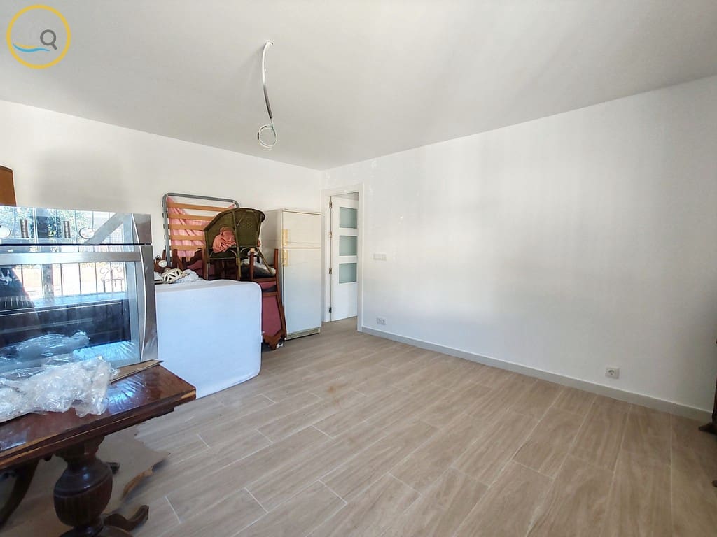 3 bedroom Apartment for sale in La Regia - € 165,000 (Ref: 9386496)