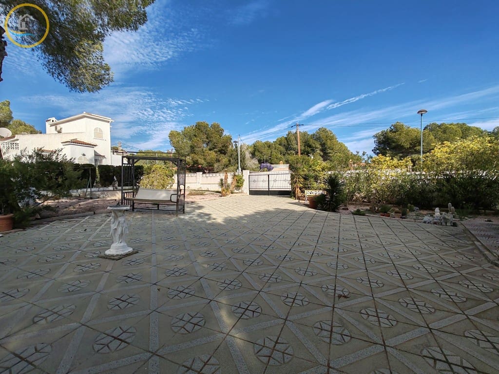 Chalet de 2 habitaciones en Pinar de Campoverde en venta con garaje - 279.950 € (Ref: 9449714)