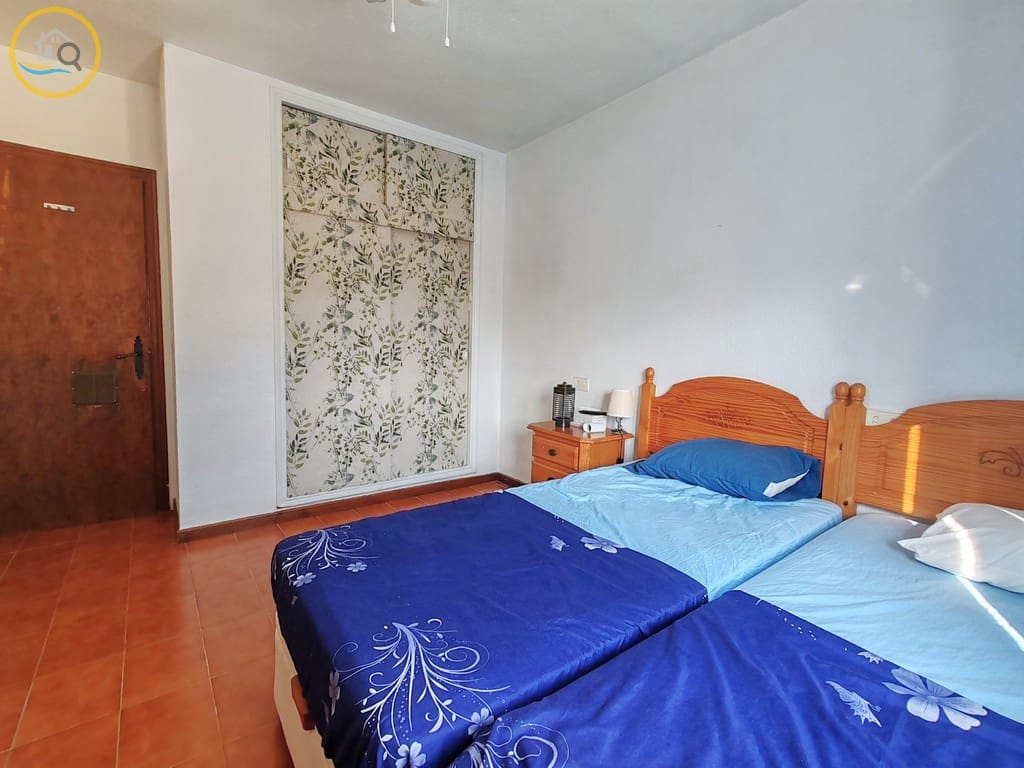 3 bedroom Villa for sale in Pinar de Campoverde with pool - € 220,000 (Ref: 9453596)