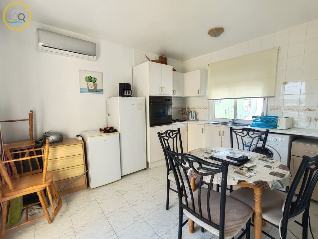 3 bedroom Villa for sale in Pinar de Campoverde with pool - € 220,000 (Ref: 9453596)