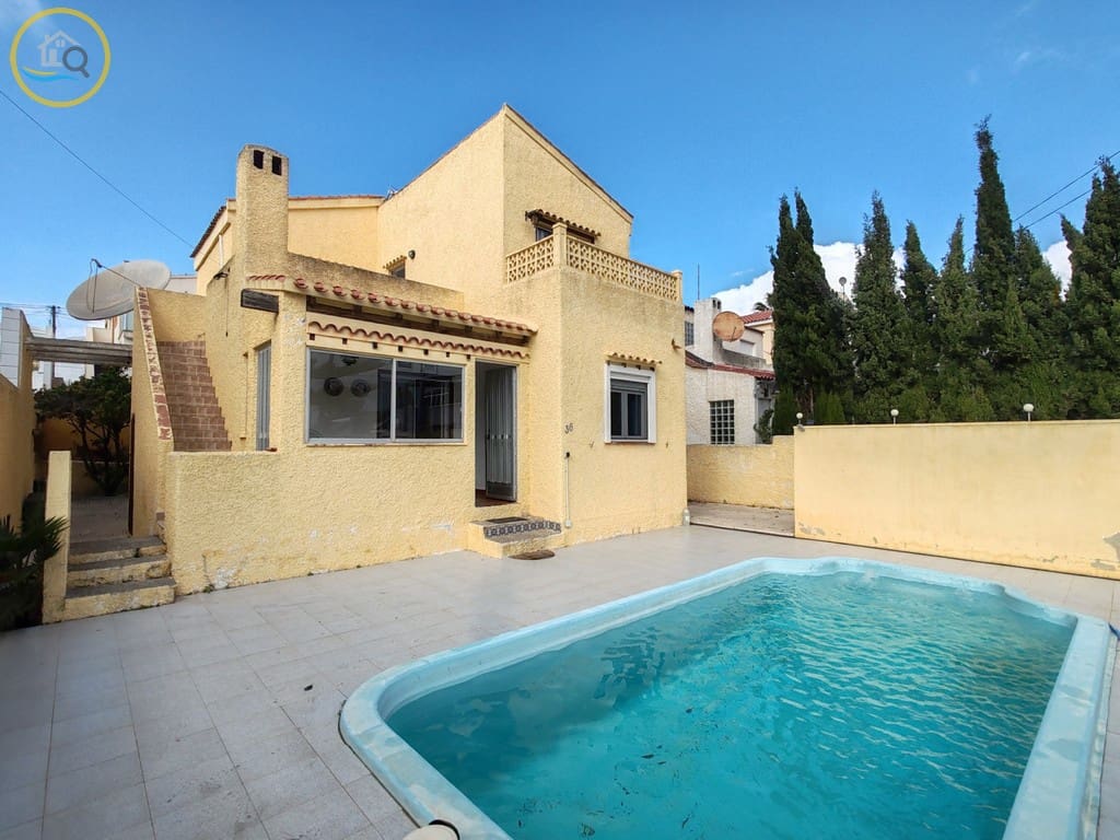 3 bedroom Villa for sale in Pinar de Campoverde with pool - € 220,000 (Ref: 9453596)