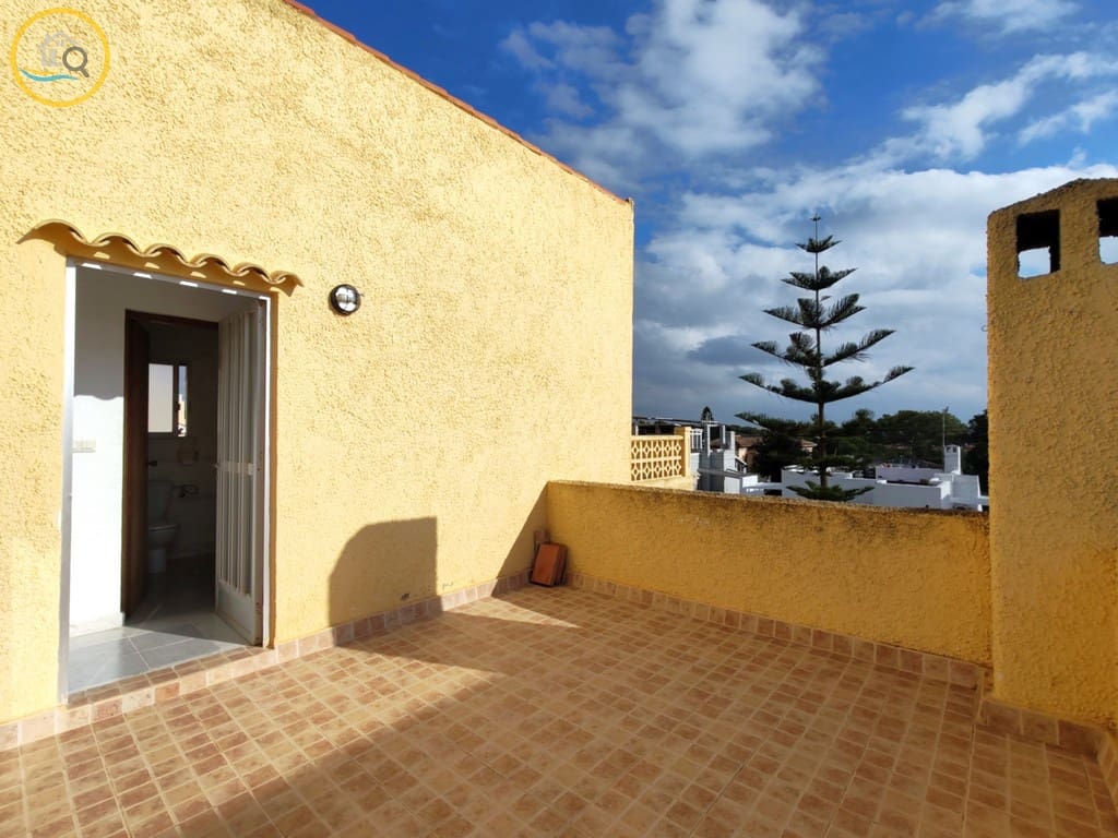 3 bedroom Villa for sale in Pinar de Campoverde with pool - € 220,000 (Ref: 9453596)