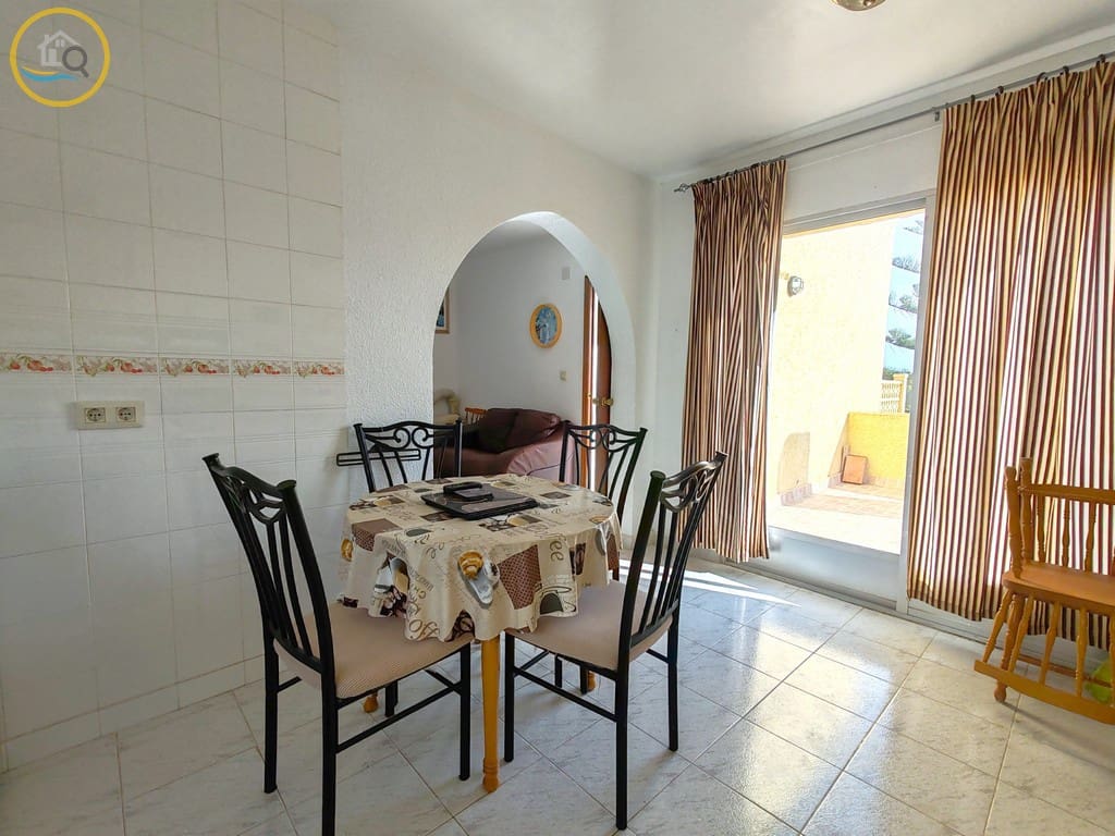 3 bedroom Villa for sale in Pinar de Campoverde with pool - € 220,000 (Ref: 9453596)