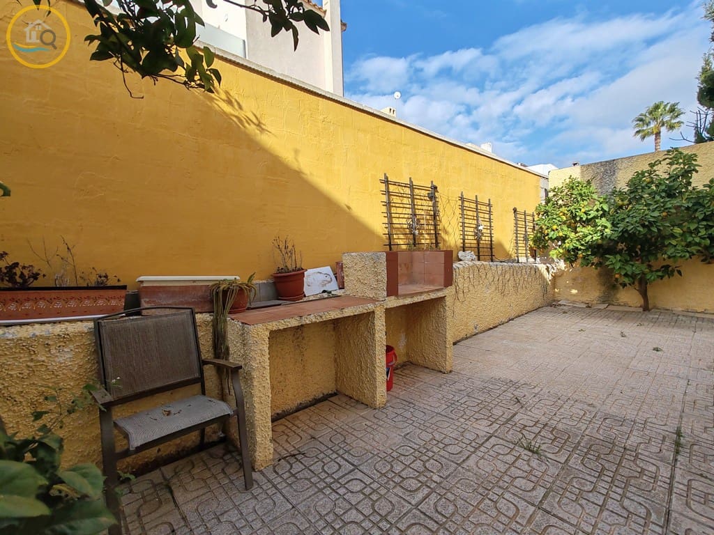 3 bedroom Villa for sale in Pinar de Campoverde with pool - € 220,000 (Ref: 9453596)