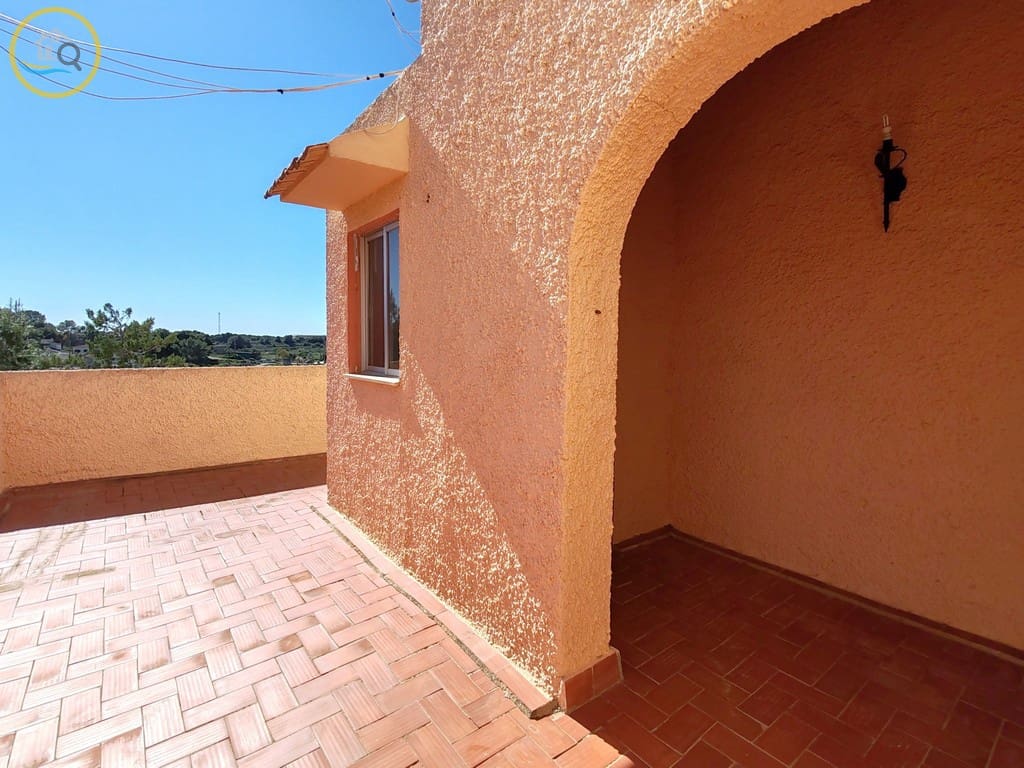 4 slaapkamer Villa te koop in Pinar de Campoverde met zwembad garage - € 389.000 (Ref: 9628362)